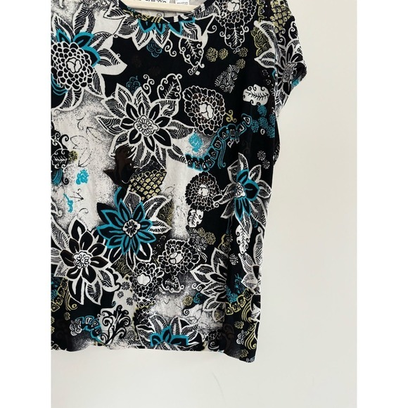 Chicos Travelers Multicolor Top with Cap Sleeves Chicos  Size 2 Women’s Large - Picture 4 of 4